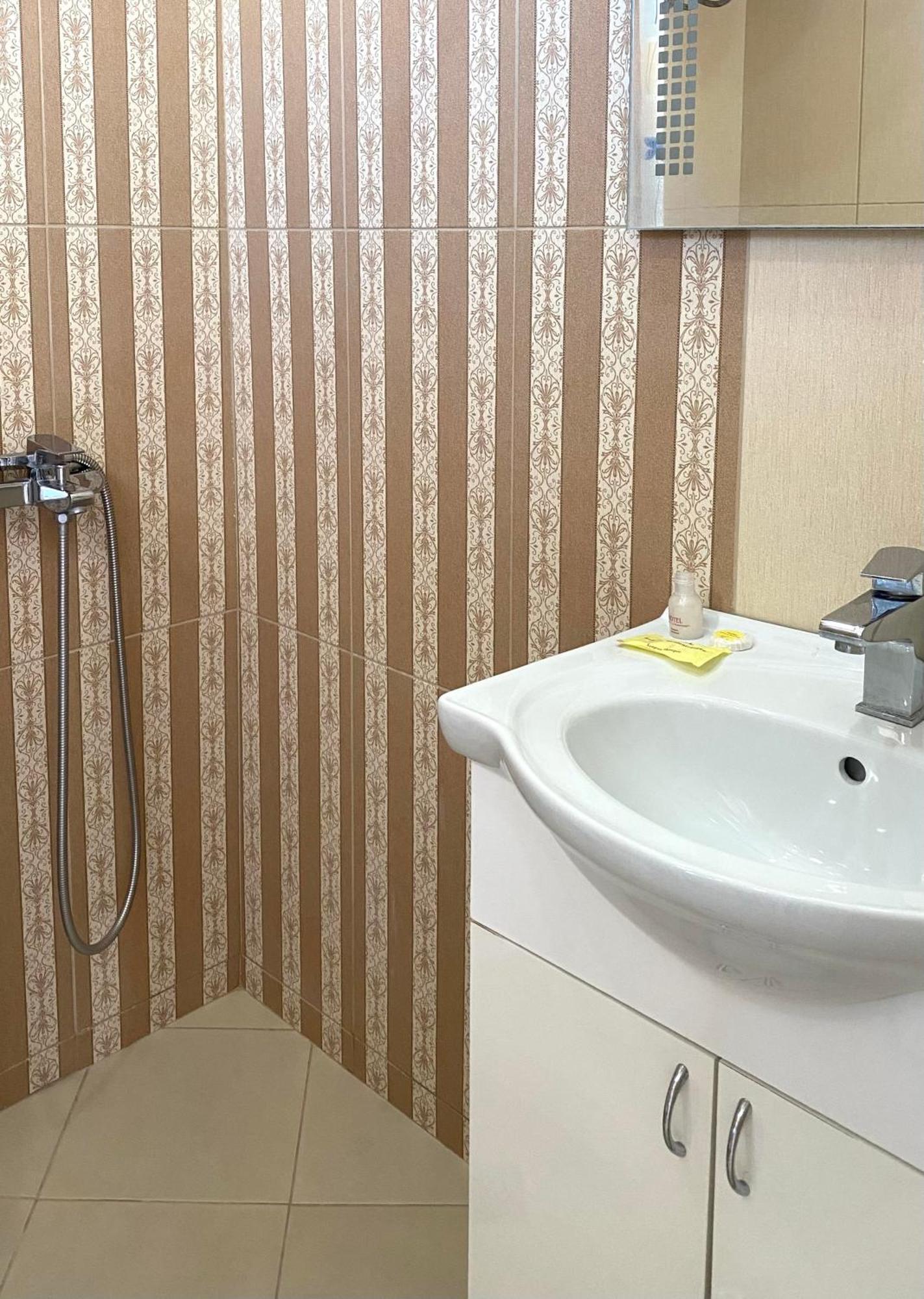Fimi Apartments ウルツィニ エクステリア 写真